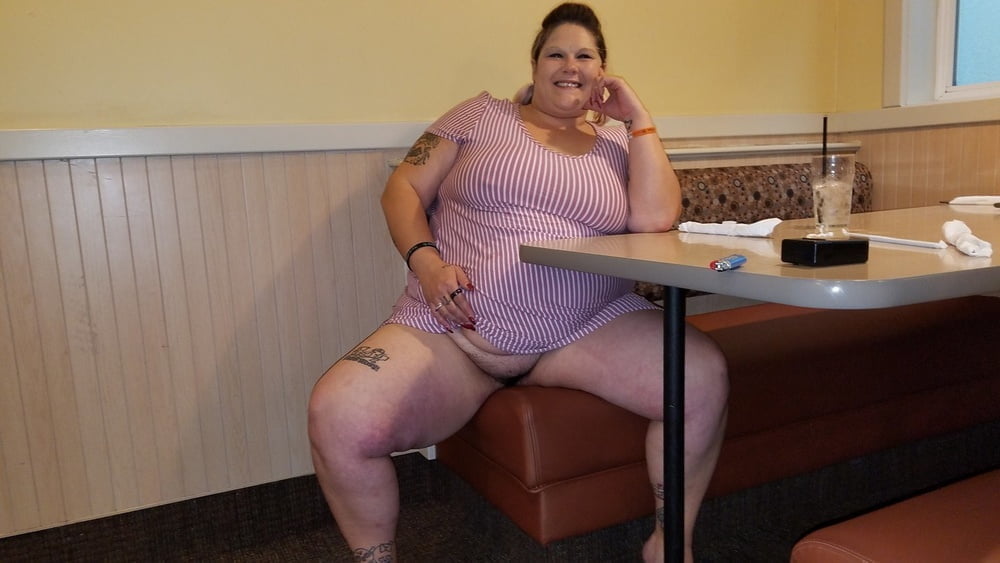 I want to fuck this slut fat pig - 10 Photos 