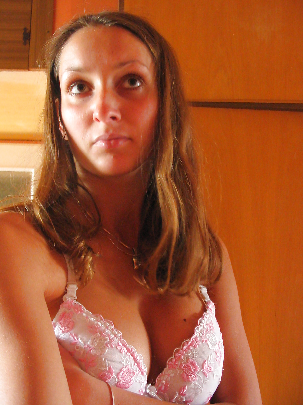 Sex Nice French Amateur Shows her body - Lost Camera image