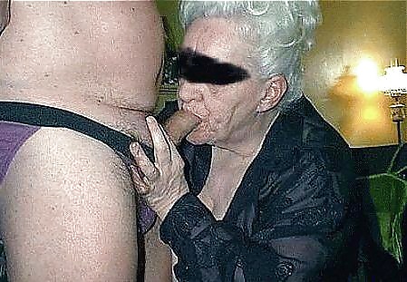 Sex Abuelas Mamando image
