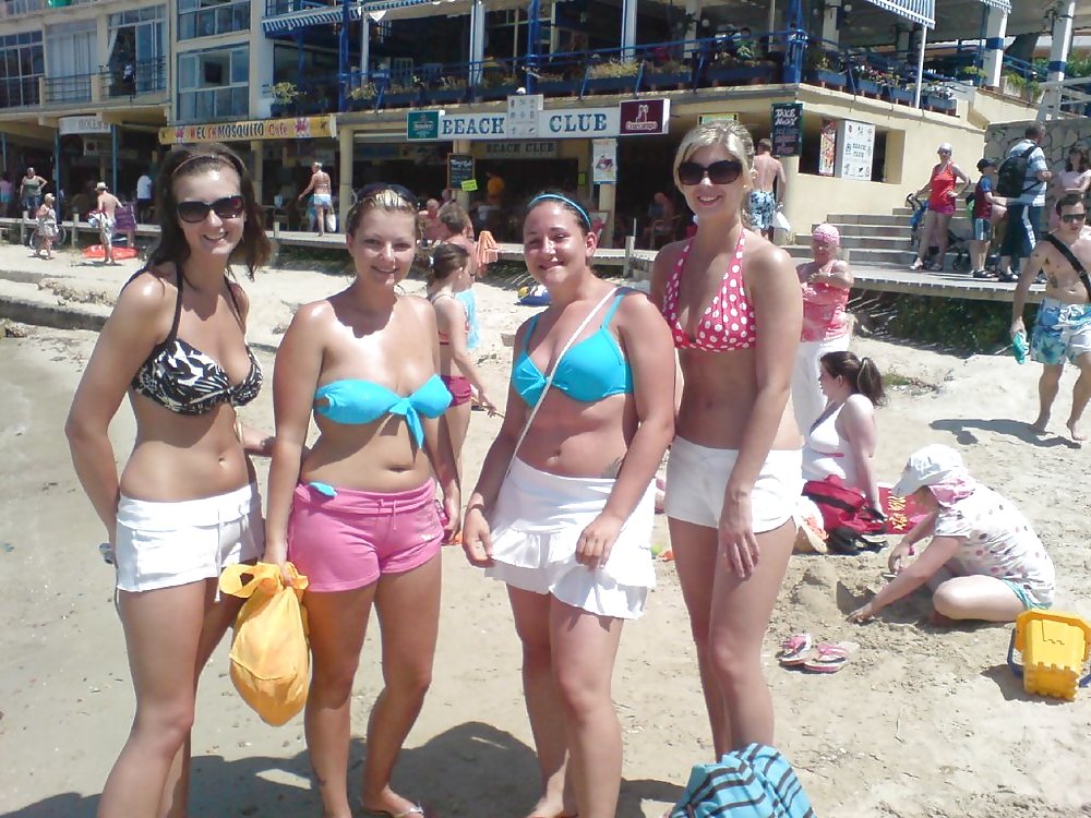 Sex bikini amateurs image