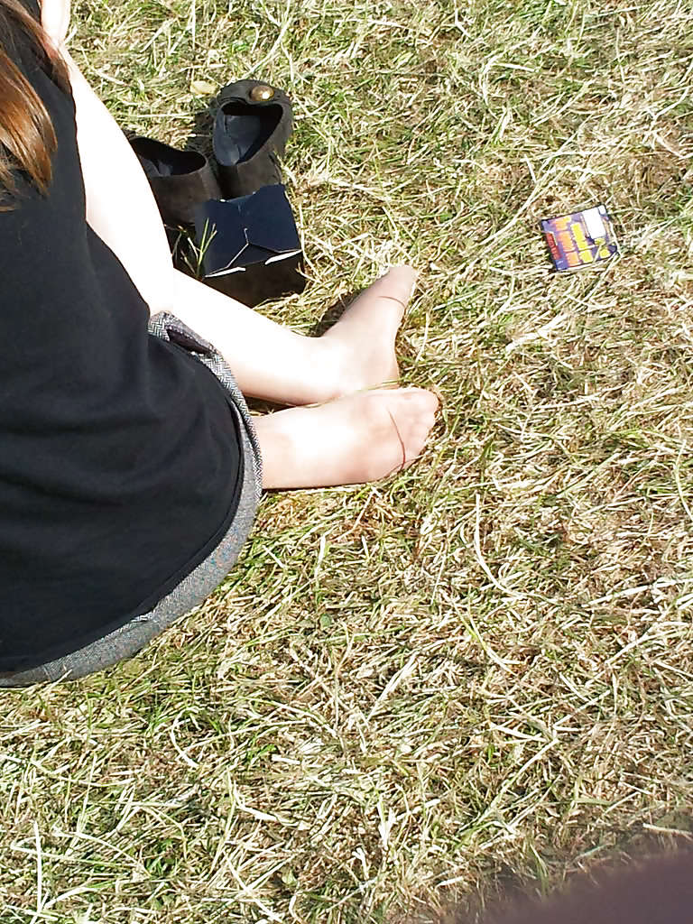 Sex Candid Pantyhose Nylon Feet image