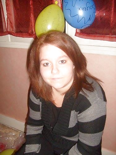 Sex Petite, moche, conne... Mais nympho image