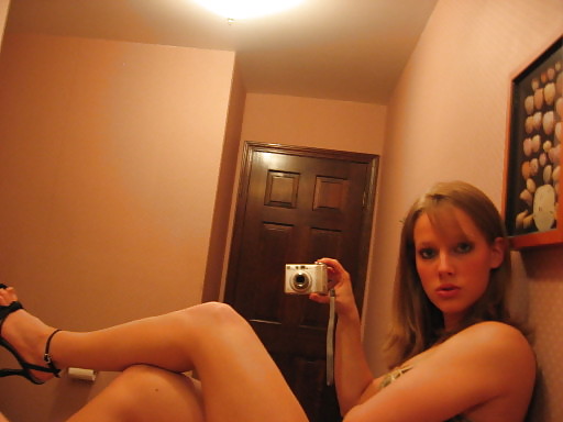 Sex Teen showing herself image