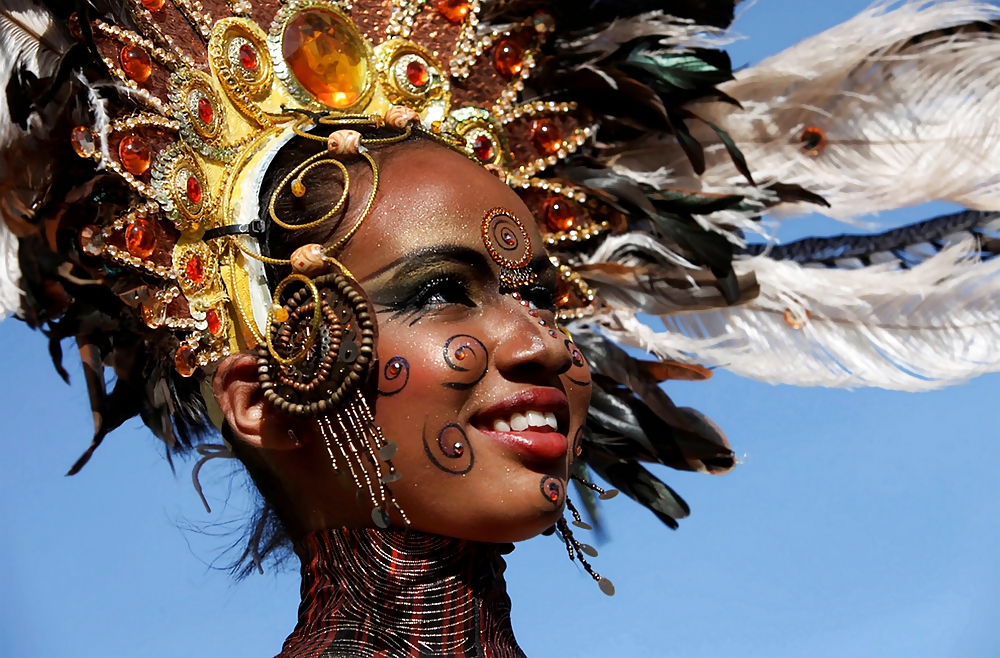 Sex Carnivals colors: Beauty Queens Samba Teens 2 image