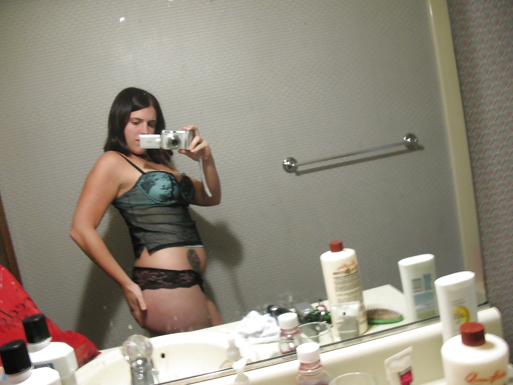 Sex Pretty Amateur Teen Carole 3 image