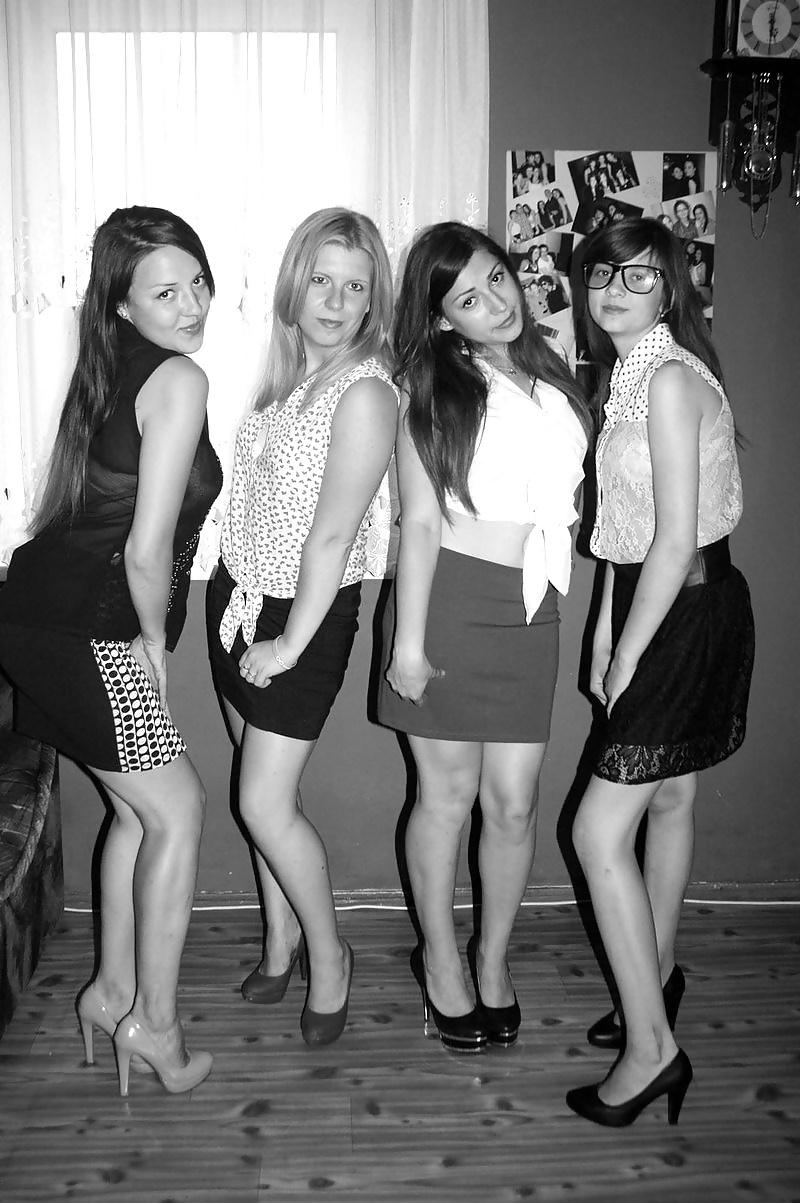 Sex Extra Polish amateur legs in high heels #4 image