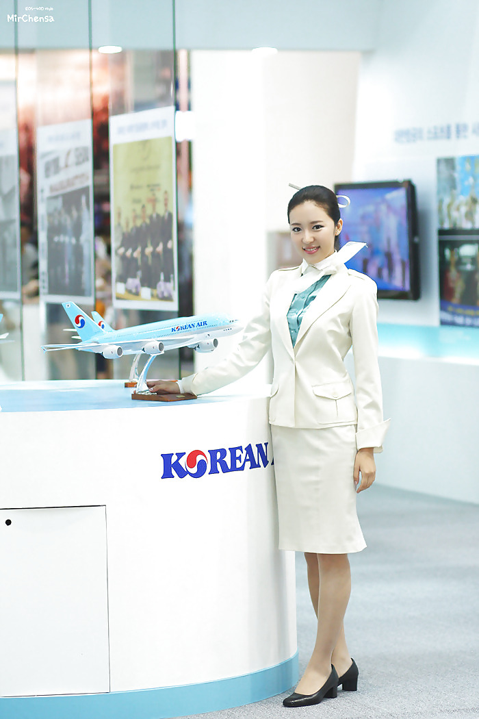 Korean Air Hostess Spreading Pussy 4 Pics Xhamster