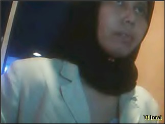 Sex Hijab mom webcam image