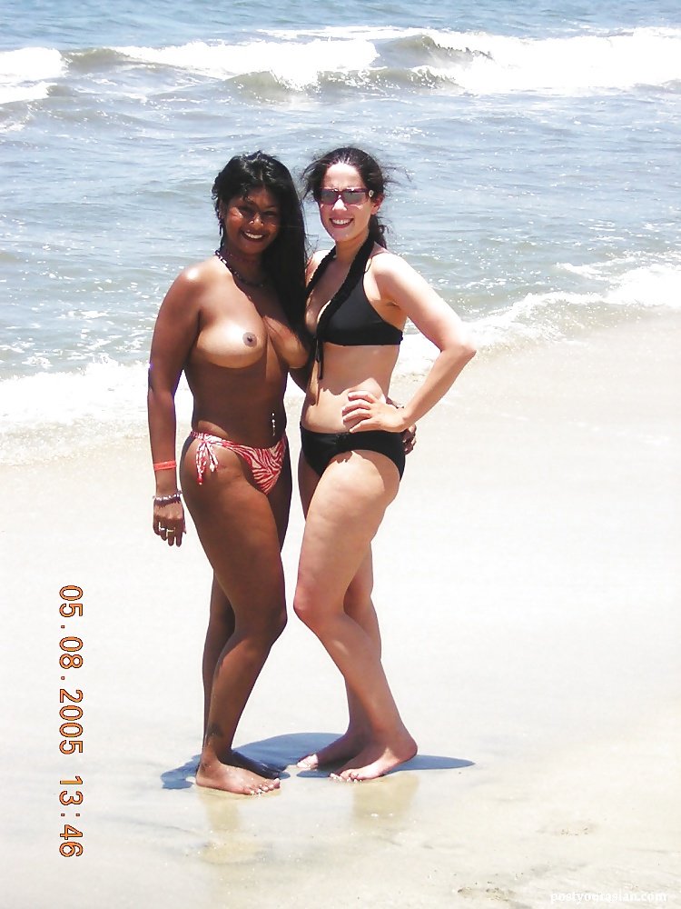 Sex Topless Indian Babe at the Beach image