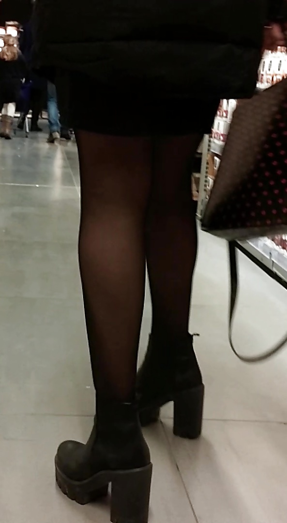 Sex Beauty Legs With Black Stockings (babe) candid image