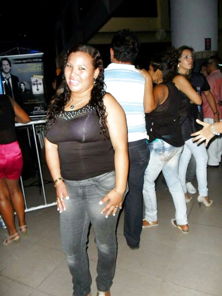 Sex latinas joven babes cleavage big tits image