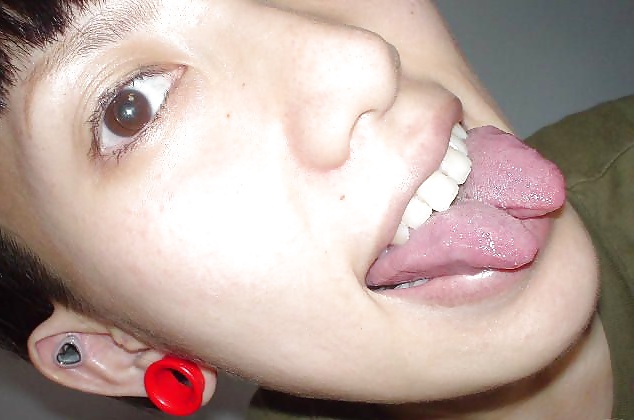Tongue girlfriend muscle retro
