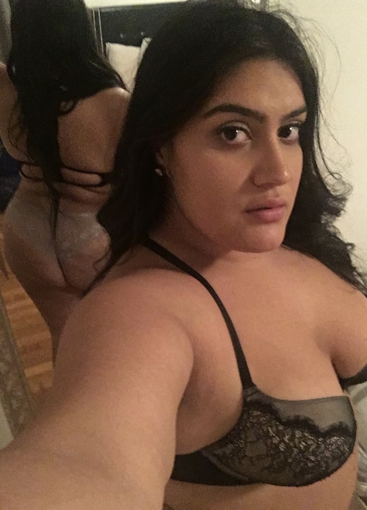 Fat indian slut - 32 Photos 