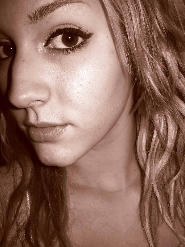 Sex Slutty Princesses image