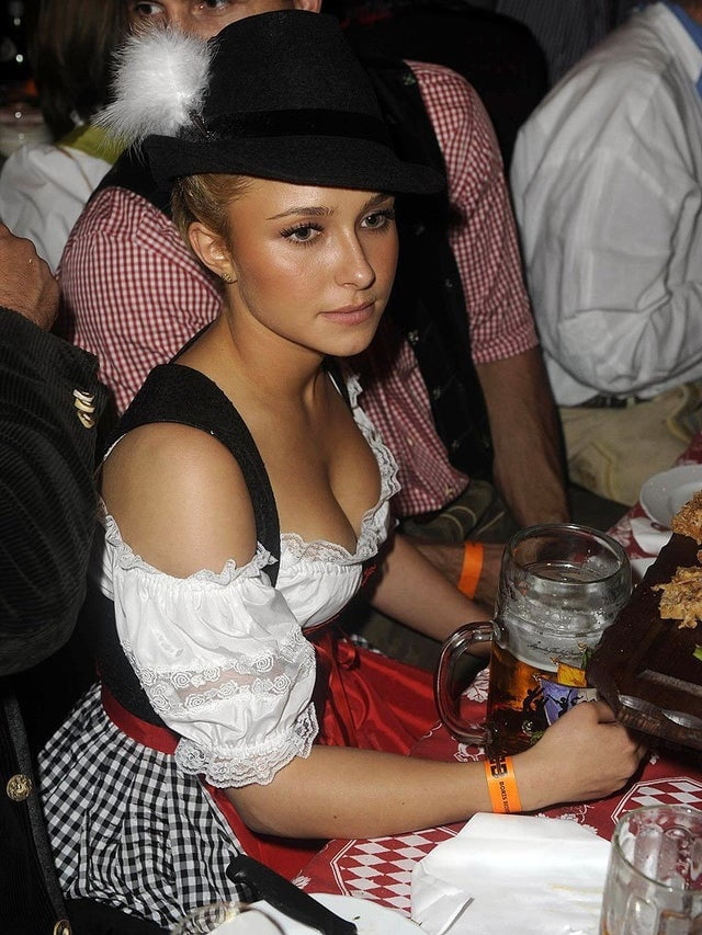 Dirndl Beauties - 91 Photos 