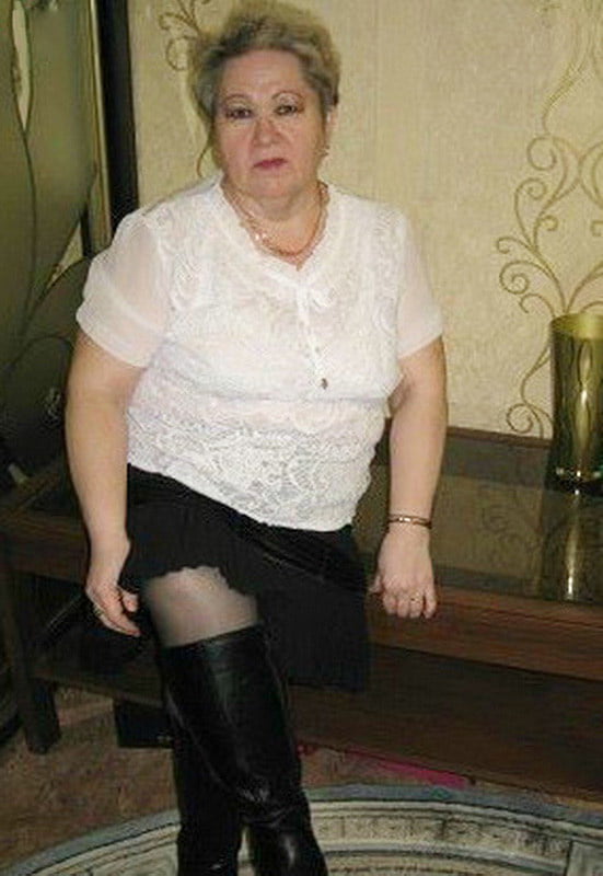 Sex Russian Granny with sexy legs! Amateur! image