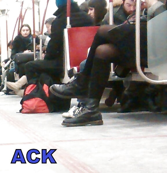 Sex Candid legs and feet.... image