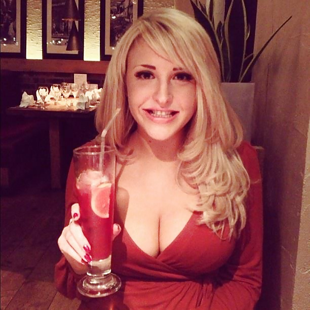 Sex Heavenly bodied bimbo slut image