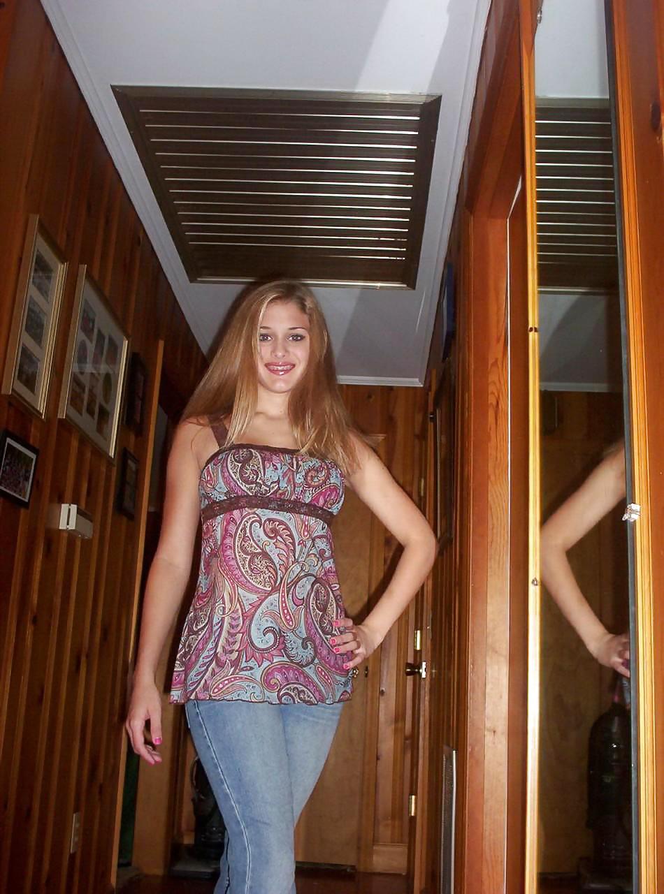 Sex LORIE 18YO image