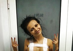 Sex Duta Andreea Bucuresti Mama eu te am facut vedeta image