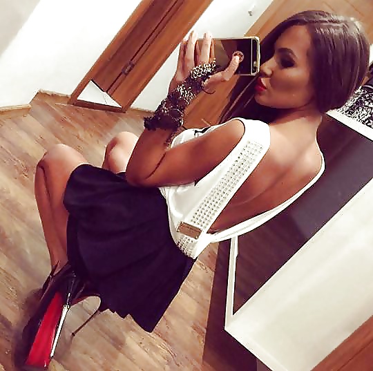 Sex teens & Babes on tight dress image