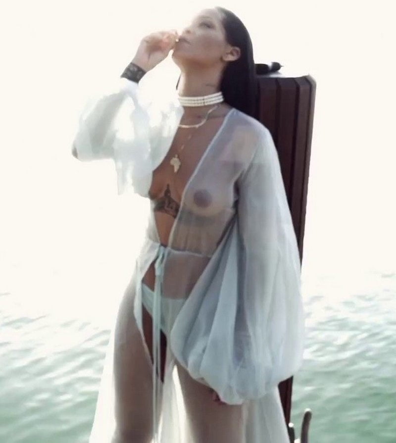 Rihanna Nude Celebrity Tits And Pussy Genuine Leaks