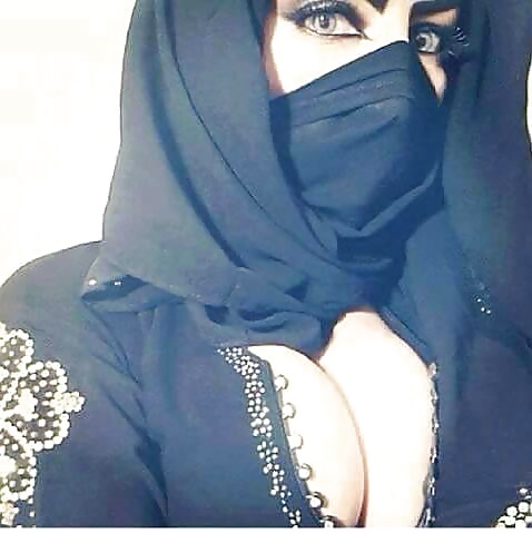 Sex collection of arab big boobs, big ass, hijab and high heels image