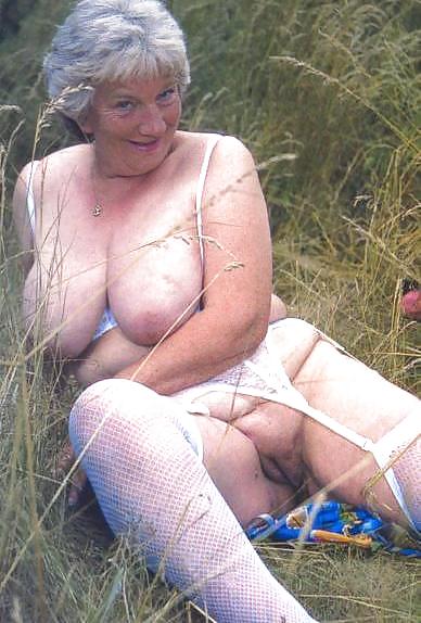 Sex Big Tits Grannies 7 image