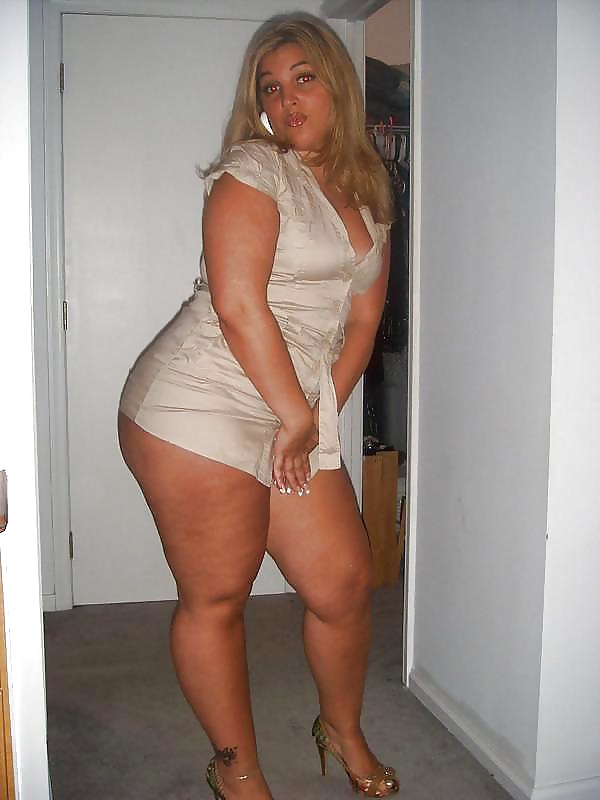 Sex Busty Nanette 2 image