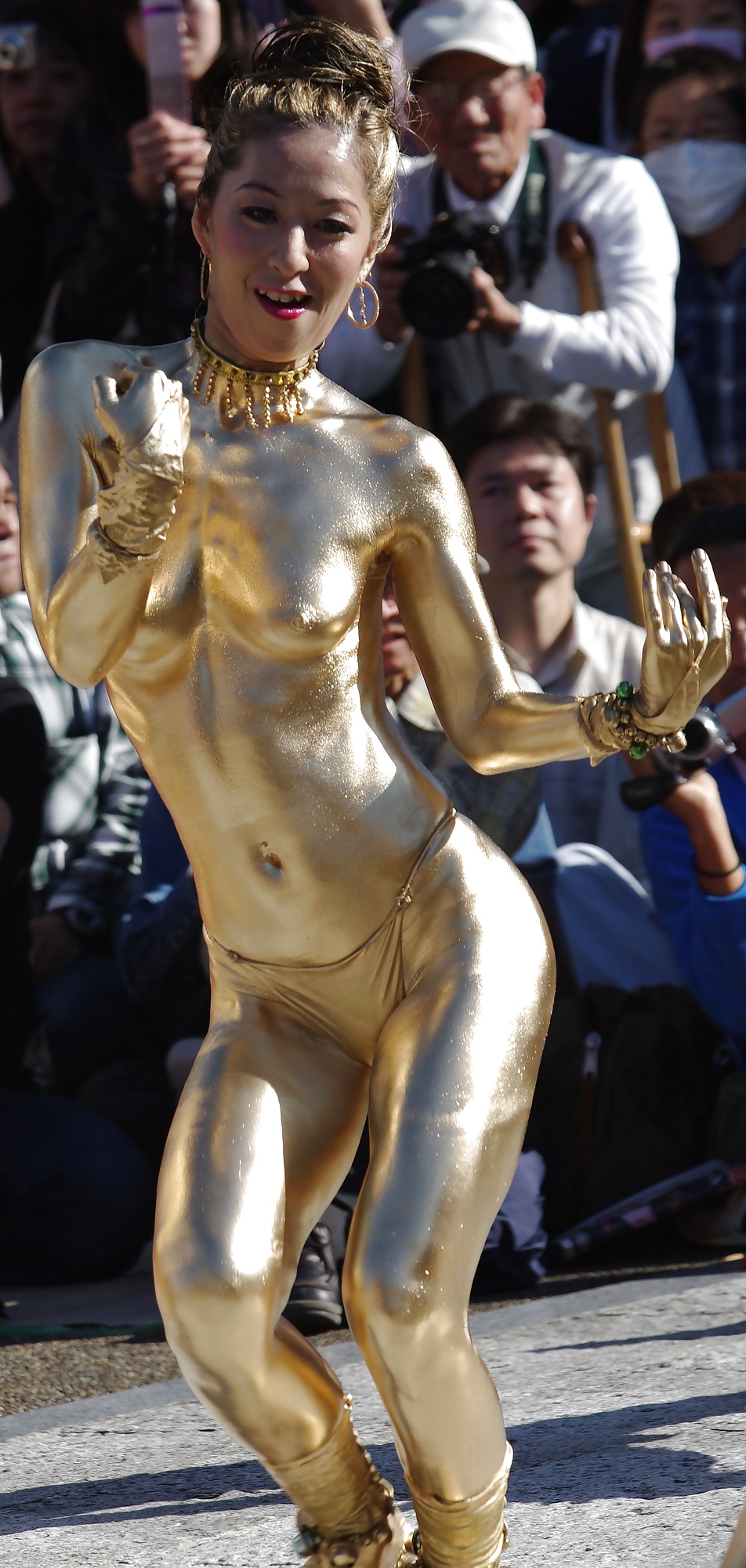Sex Chinese girls- Gold paint- Hot Public Tits and Ass image