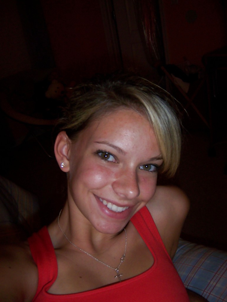 Sex Pretty Amateur Allie image