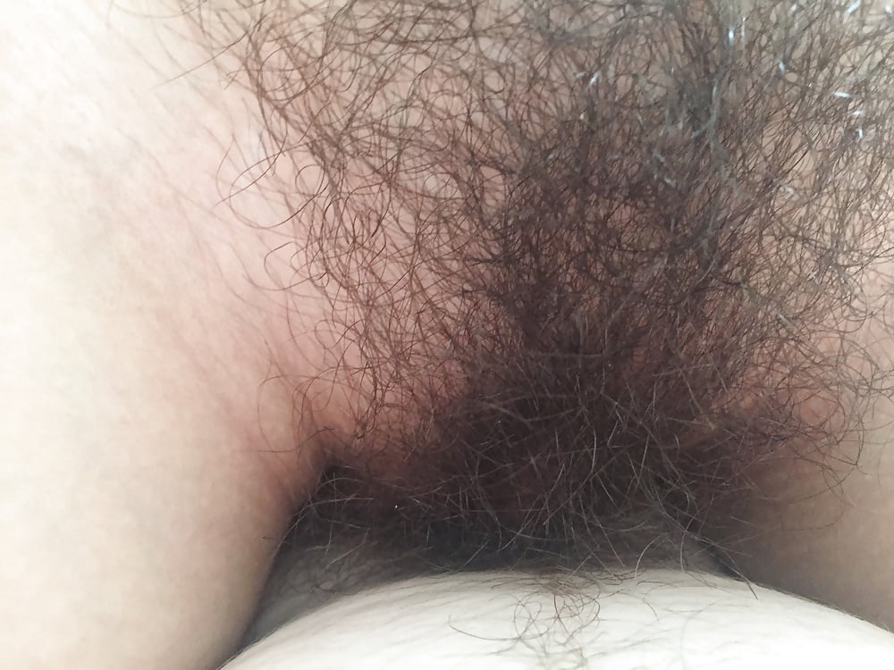 Girlfriend S Hairy Pussy Arsehole And Creampie 9 Pics
