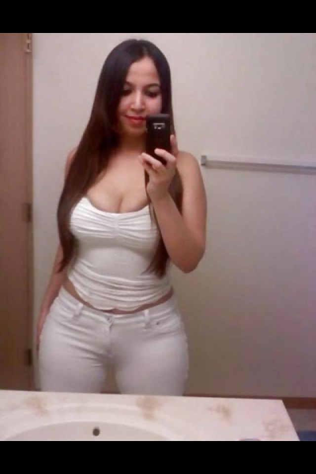 Sex Thick Arab hottie image