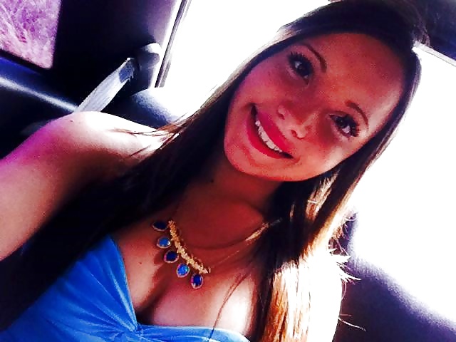 Sex Amateur latina with big tits image