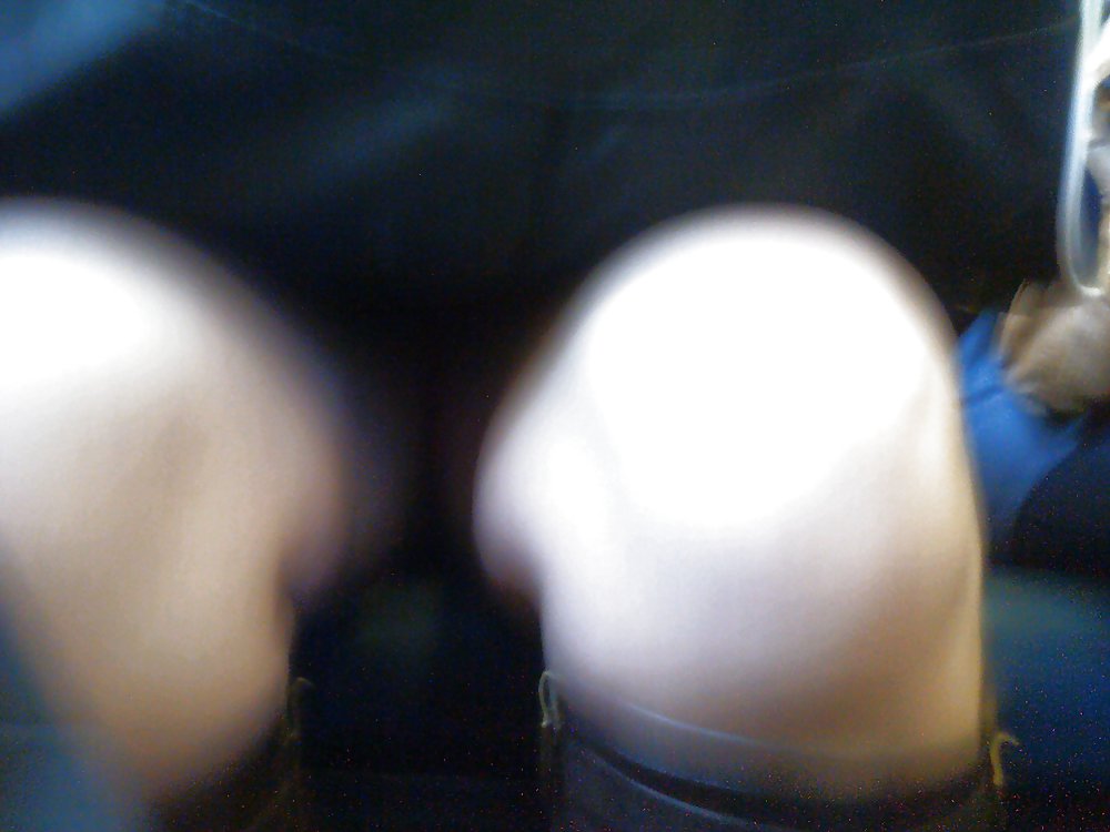 Sex Lovely thick thighs upskirt girl image