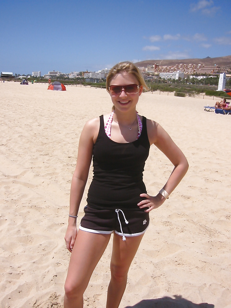 Sex not sisters on Vacation - Enjoy CardinalRoss! image