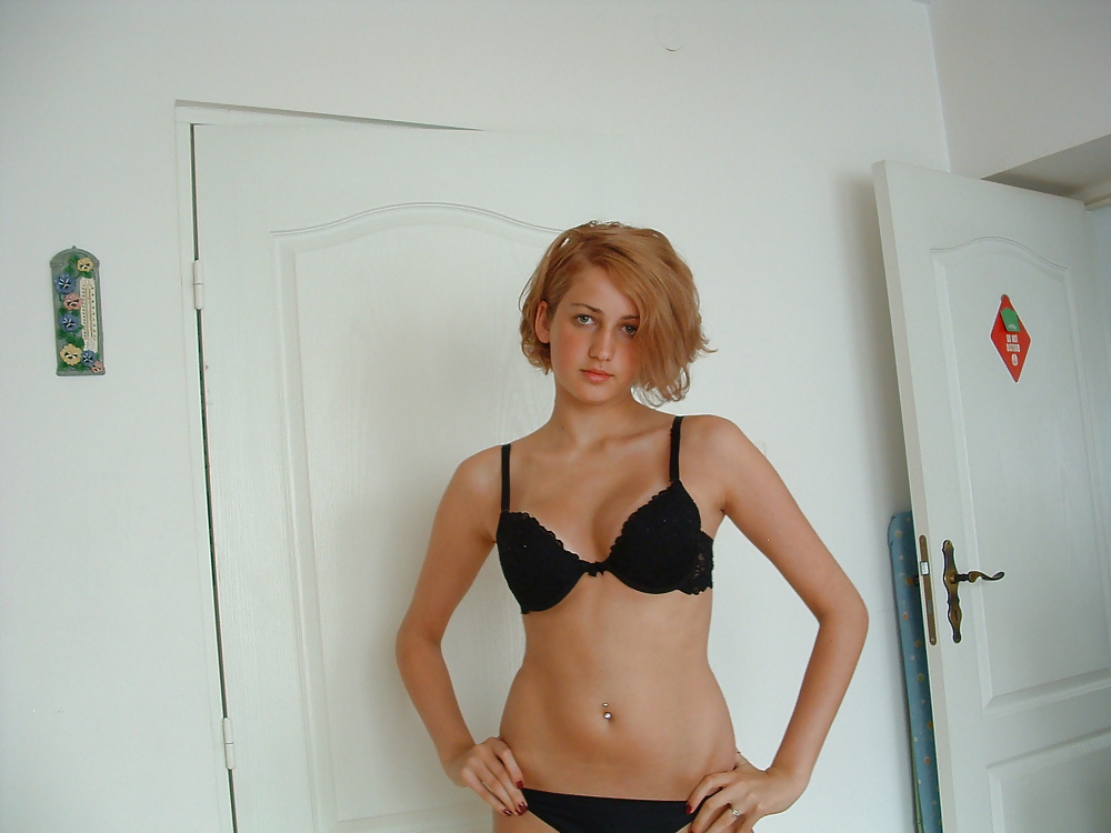 Sex Young Babe Poses NON-NUDE SeT (Simon1988) image