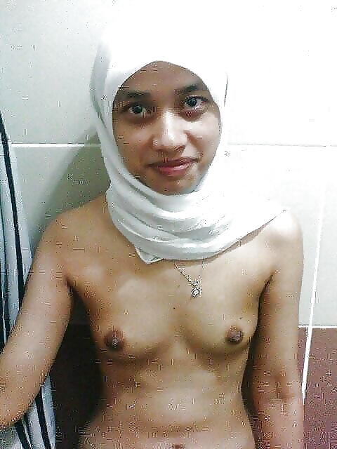 Sex Arab Hijab Amateur 2 image
