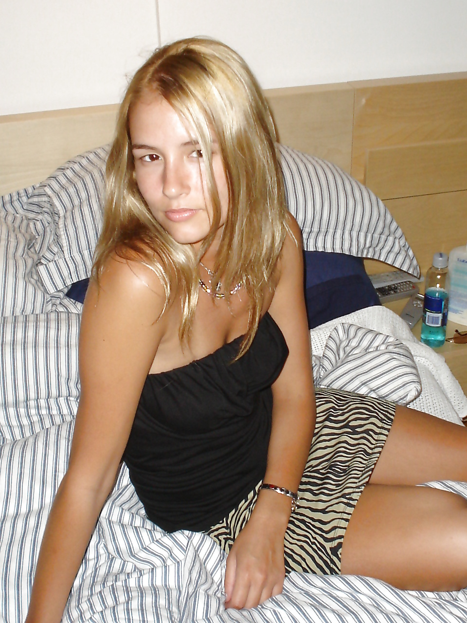 Sex Amateur Nude Photos - Horny Teen Swingers image