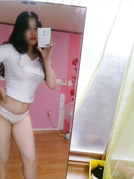 Sex Korean Slut Loves To Take Selfies At Home image