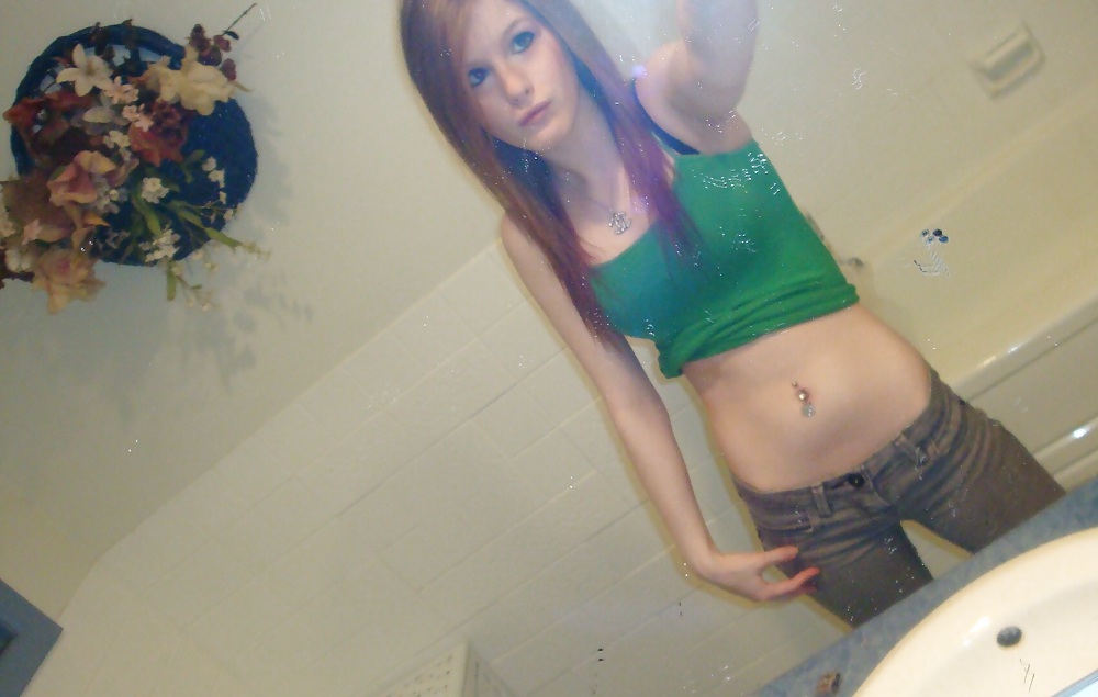 Sex Petite redhead Joyce image