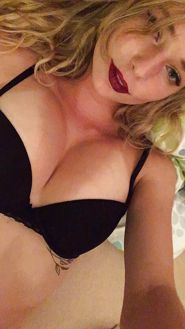 Sex Amateur Pics image