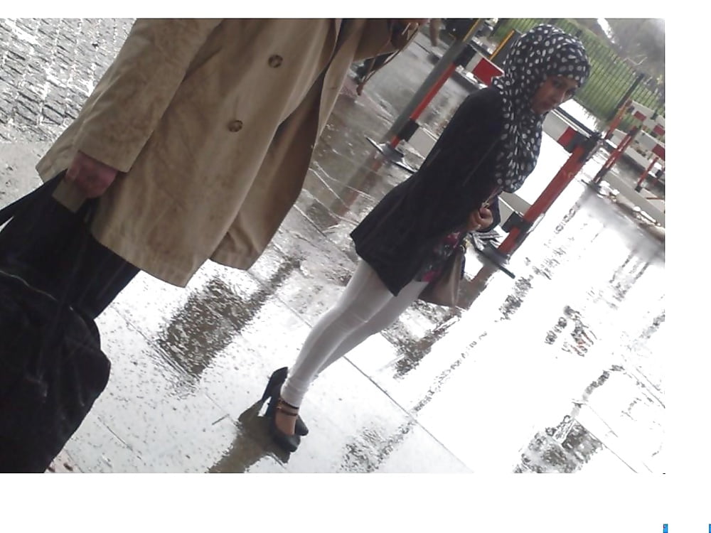 Sex Non Nude Hijabi Teens Walking London UK Bengali Clothed image