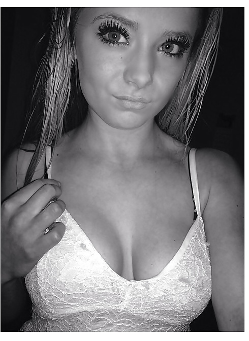 Sex Uk bimbo Ellie image