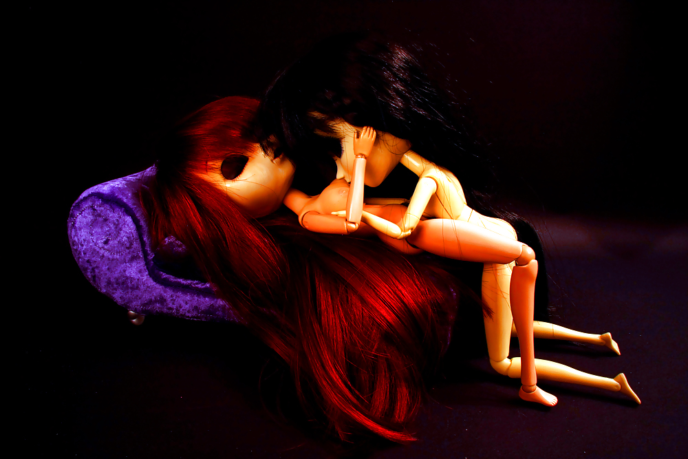 Sex Lesbian Doll Girls image
