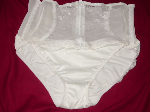 Sex new bra and pantygirdle image