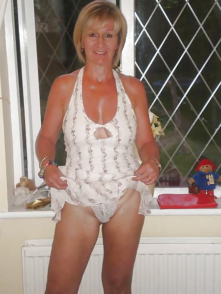 Sex Only the best amateur mature ladies wearing white panties.1 image
