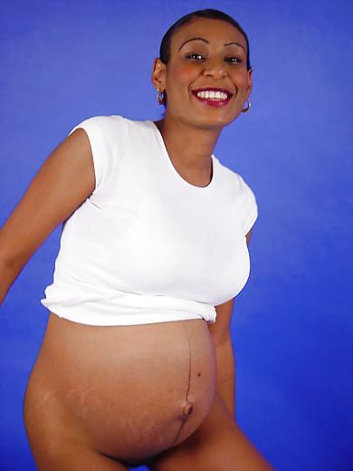 Sex Pregnant black woman showing off image