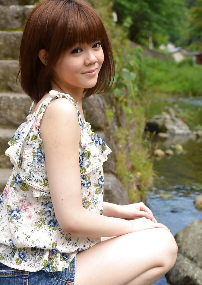 Sex Japanese amateur outdoor 092 image