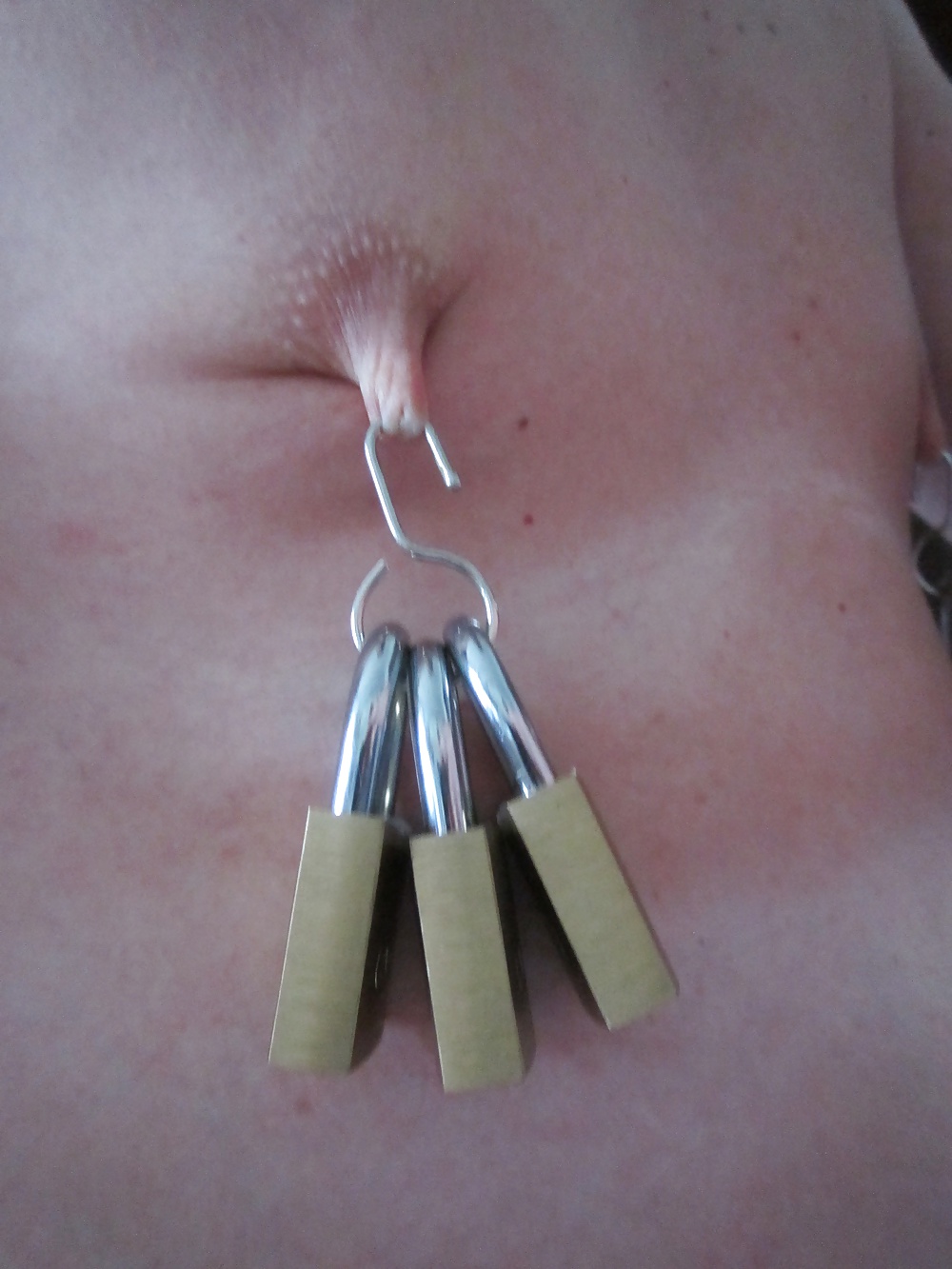 Female On Male Nipple - Male nipples. male nipple stretching 6 pics. 